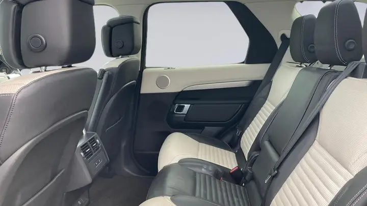 Land Rover Discovery 2024 photo 4
