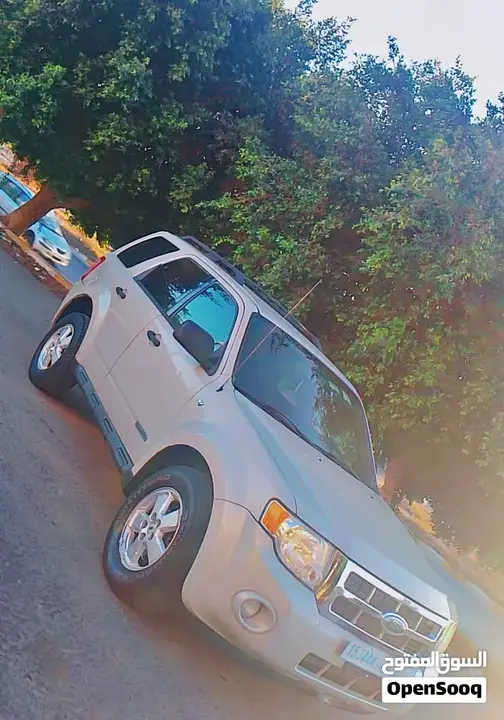 Ford Escape 2009 photo 2