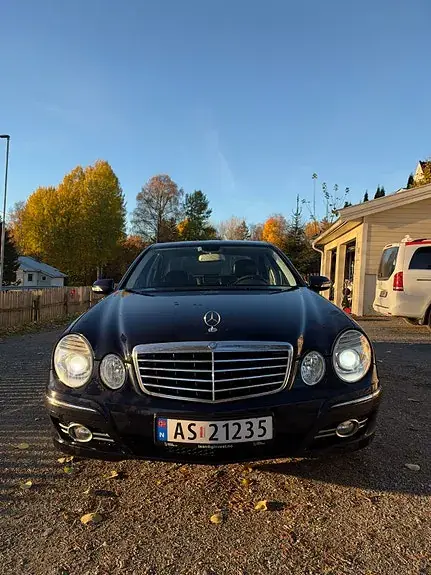 Mercedes-Benz E 200 D 2007 photo 2
