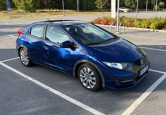 Honda Civic 2012 photo 2