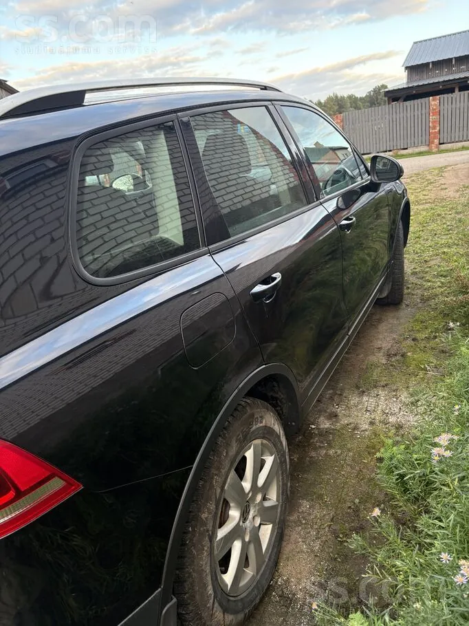 Volkswagen Touareg 2011 photo 4