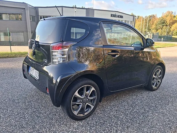 Toyota Iq 2009 photo 3