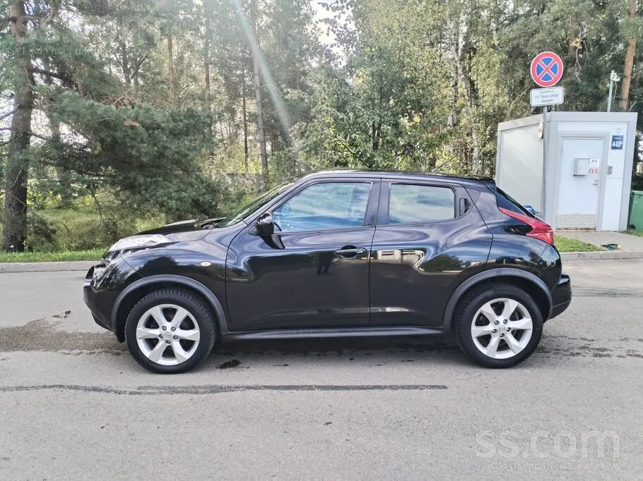 Nissan Juke 2010 photo 2
