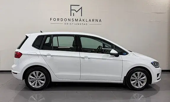 Volkswagen Golf Sportsvan 2018 photo 2