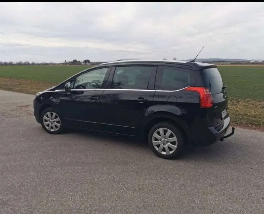Peugeot 5008 2015 photo 2