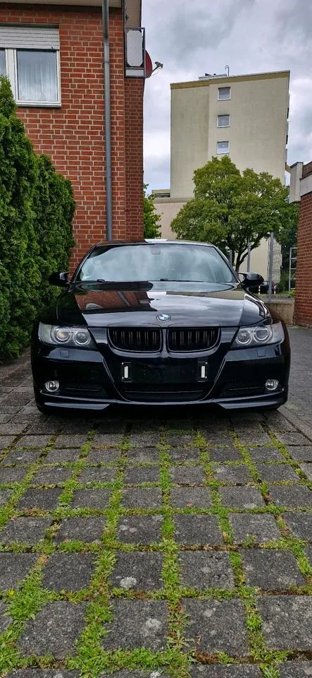 BMW 318I