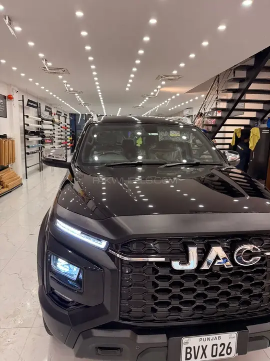 JAC T9