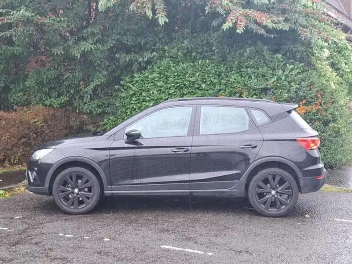 Seat Arona 2018 photo 4