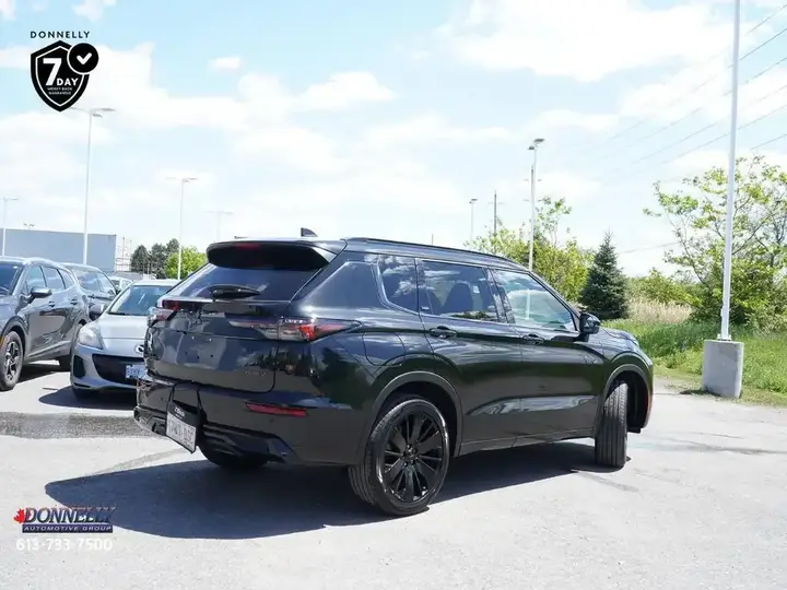 Mitsubishi Outlander 2026 photo 3