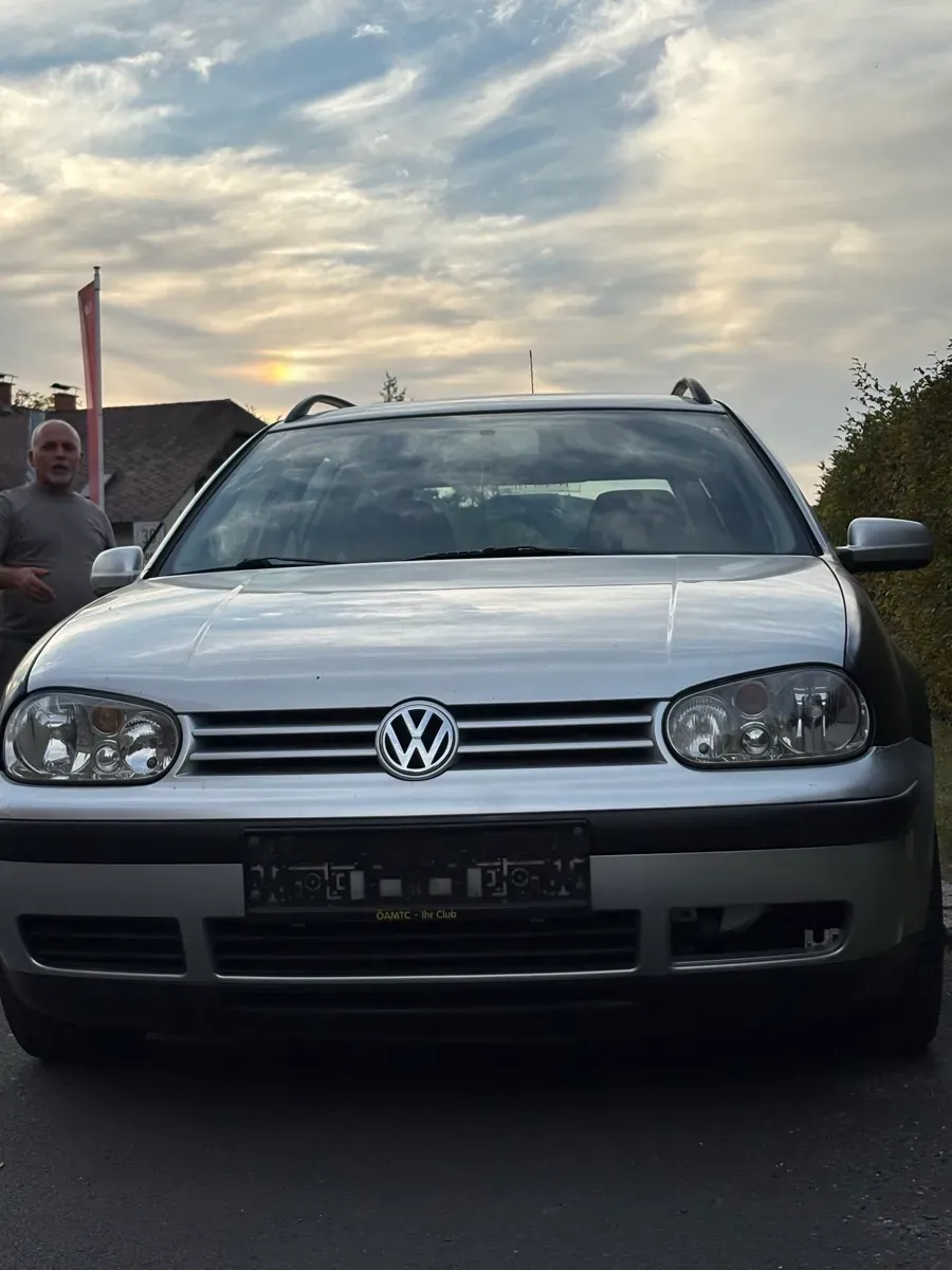 Volkswagen Golf 2001 photo 2