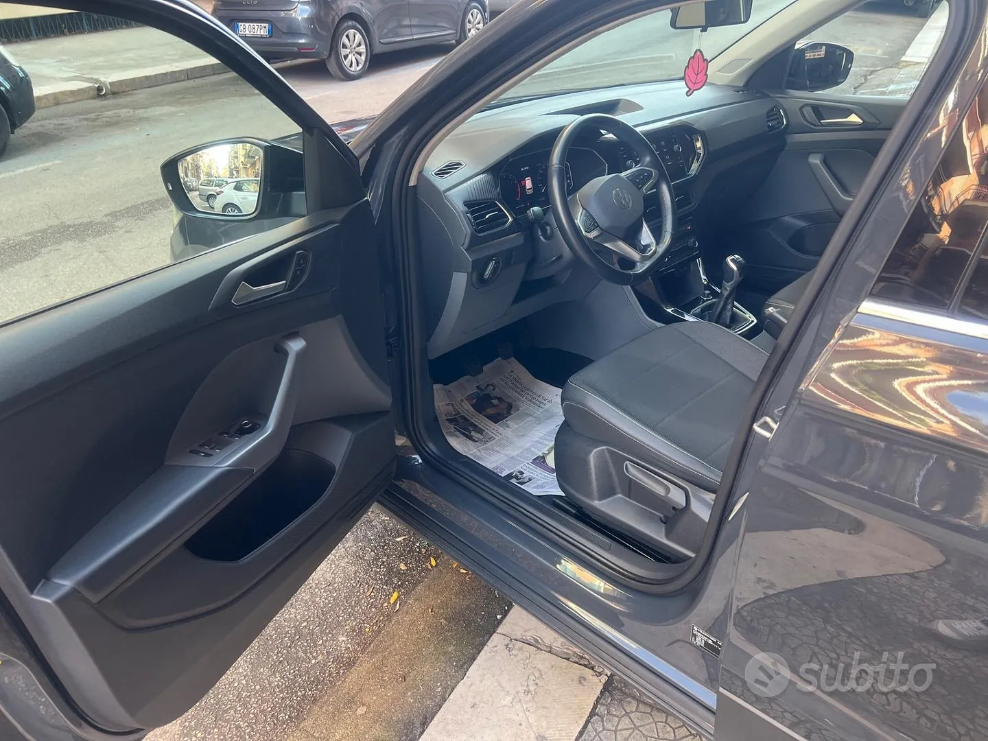 Volkswagen T-Cross 2021 photo 5