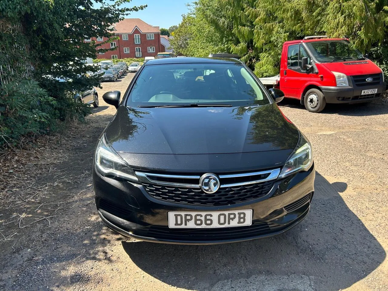 Vauxhall Astra 2016 photo 2