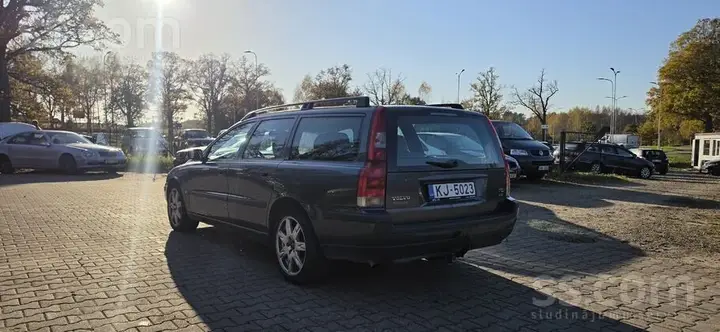 Volvo V70 2004 photo 4