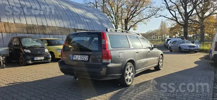Volvo V70 2004 photo 3