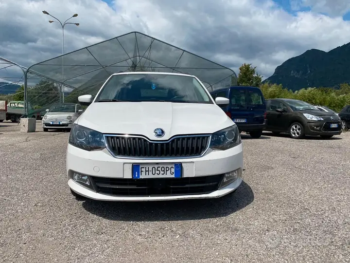 Skoda Fabia 2017 photo 2