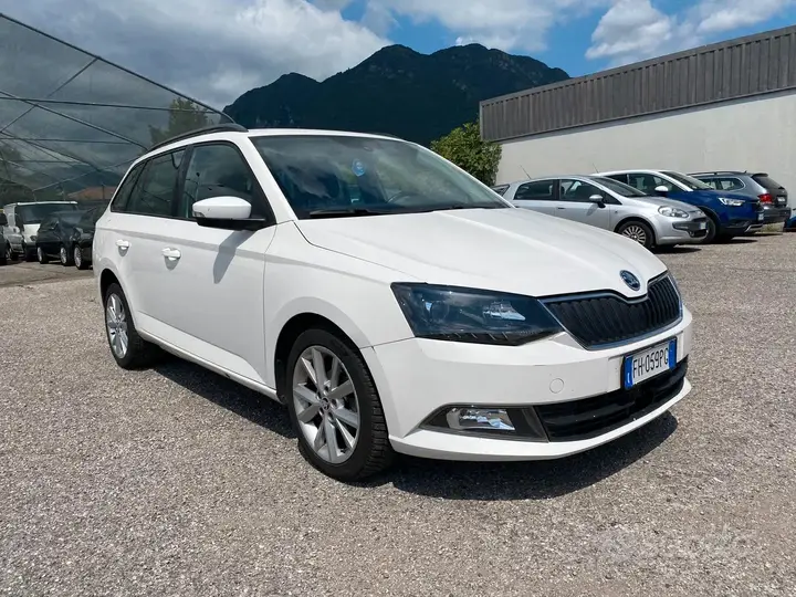 Skoda Fabia 2017 photo 3