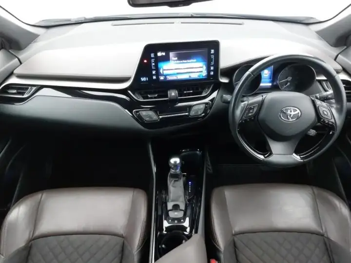 Toyota C-Hr 2018 photo 3