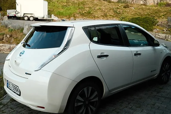 Nissan Leaf 2015 photo 3