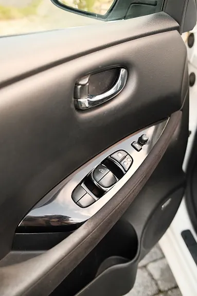 Nissan Leaf 2015 photo 4