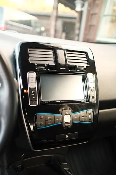 Nissan Leaf 2015 photo 5