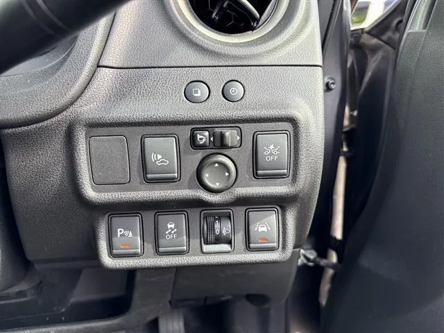 Nissan Note 2018 photo 3