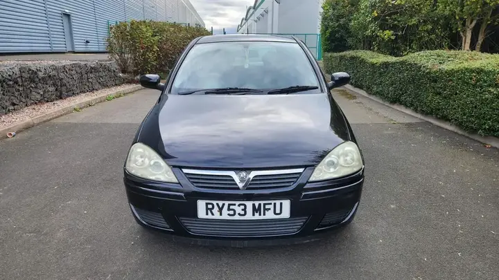 Vauxhall Corsa 2004 photo 3