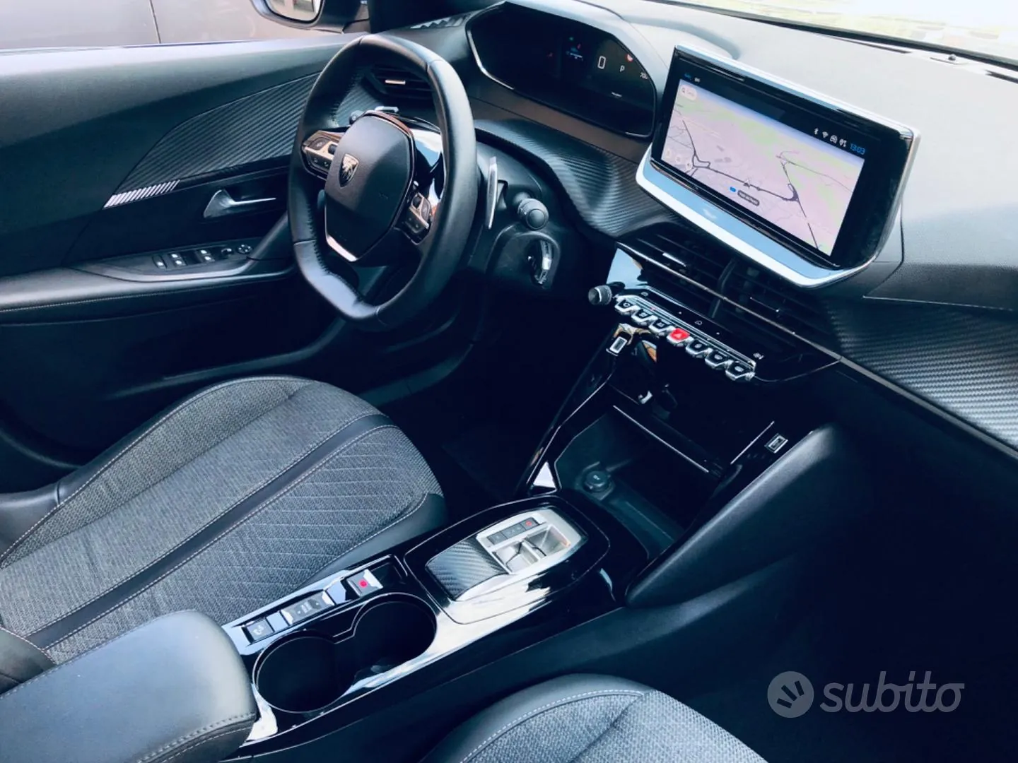 Peugeot 2008 2024 photo 4