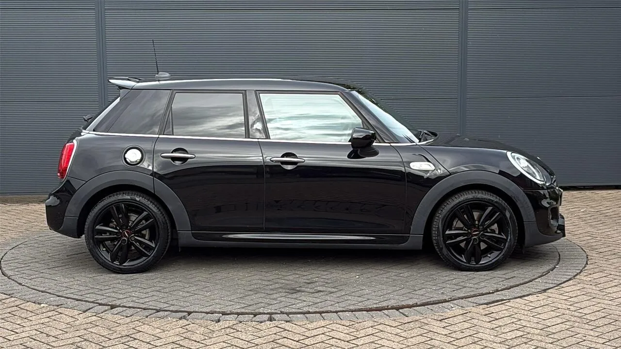 Mini Hatch 2020 photo 4