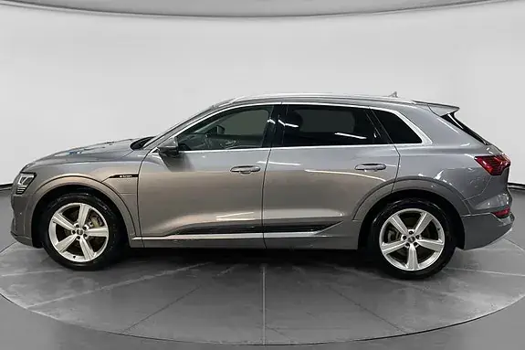 Audi E-Tron 2019 photo 2