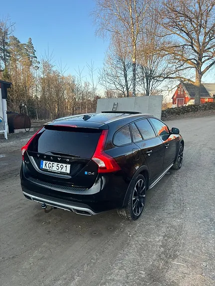 Volvo V60 Cross Country 2016 photo 5