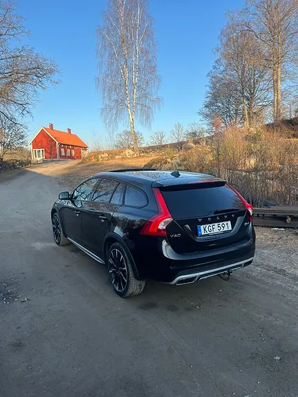 Volvo V60 Cross Country 2016 photo 4