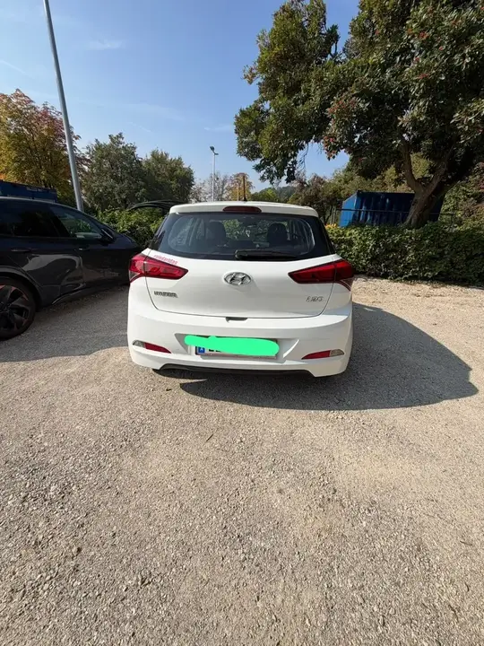Hyundai I20 2017 photo 3