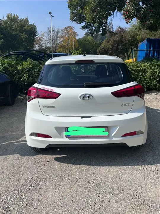 Hyundai I20 2017 photo 2