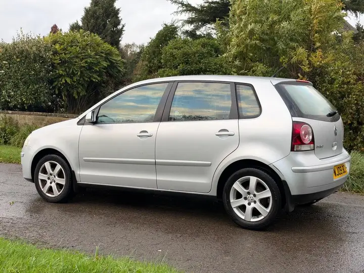 Volkswagen Polo 2009 photo 5
