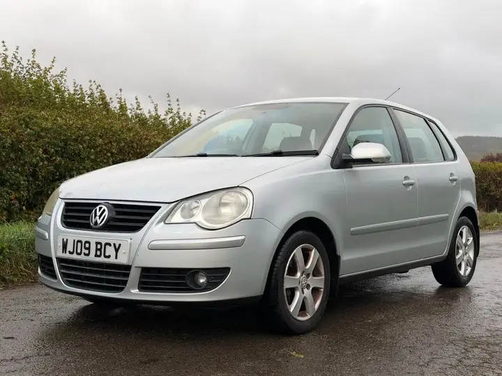 Volkswagen Polo 2009 photo 2