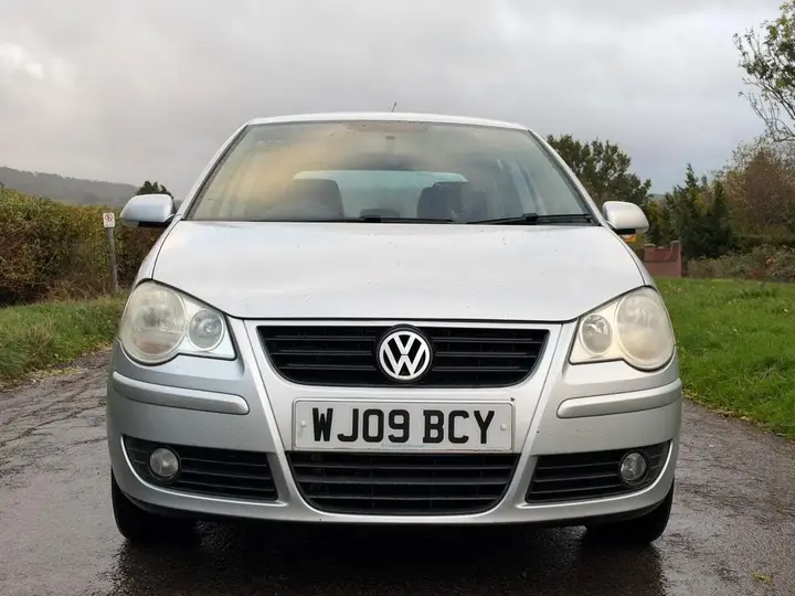 Volkswagen Polo 2009 photo 3