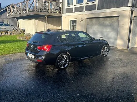 BMW 120I 2019 photo 3