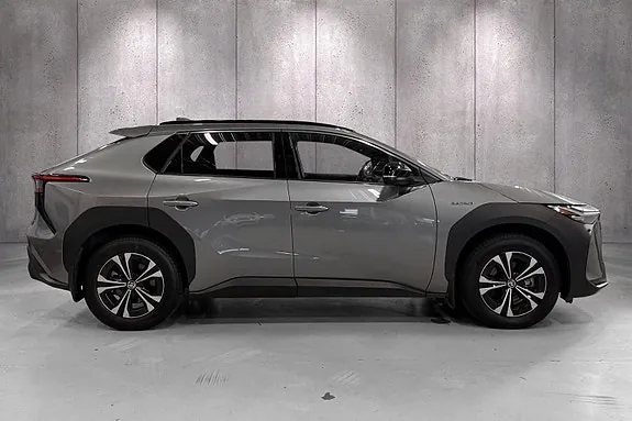 Toyota Bz4X 2023 photo 5