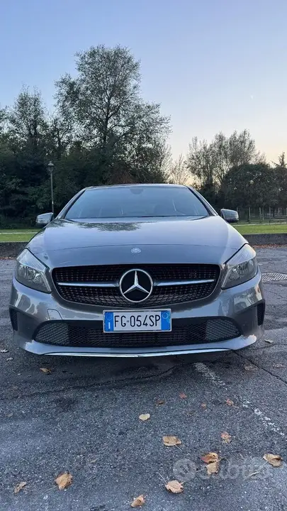 Mercedes-Benz A180D 2016 photo 4