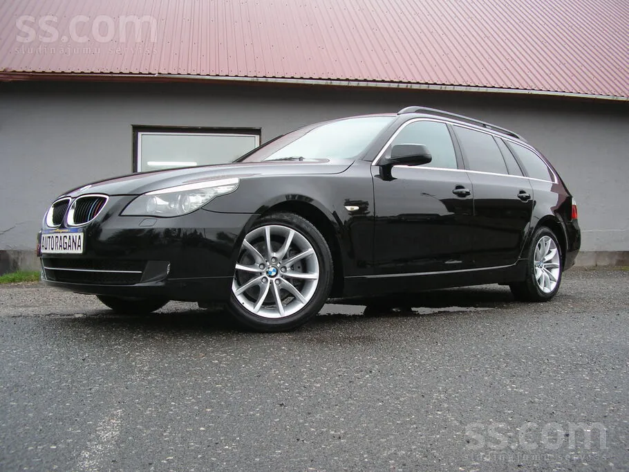 BMW 520 Touring 2009 photo 2