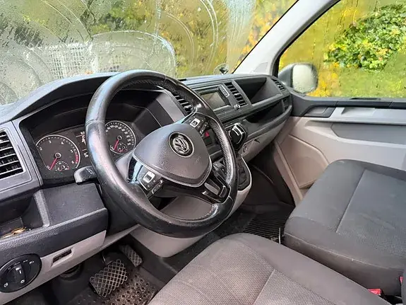 Volkswagen Transporter 2017 photo 5