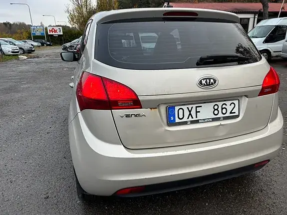 Kia Venga 2011 photo 3