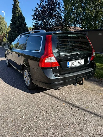 Volvo V70 2010 photo 3