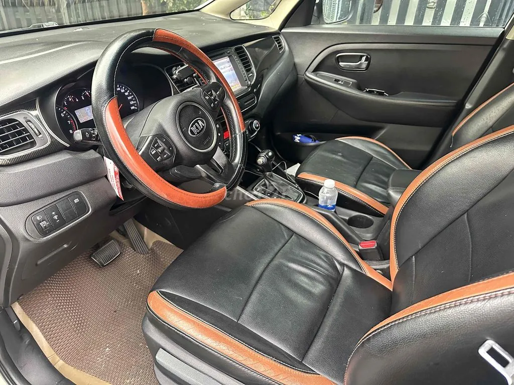 Kia Rondo 2015 photo 4