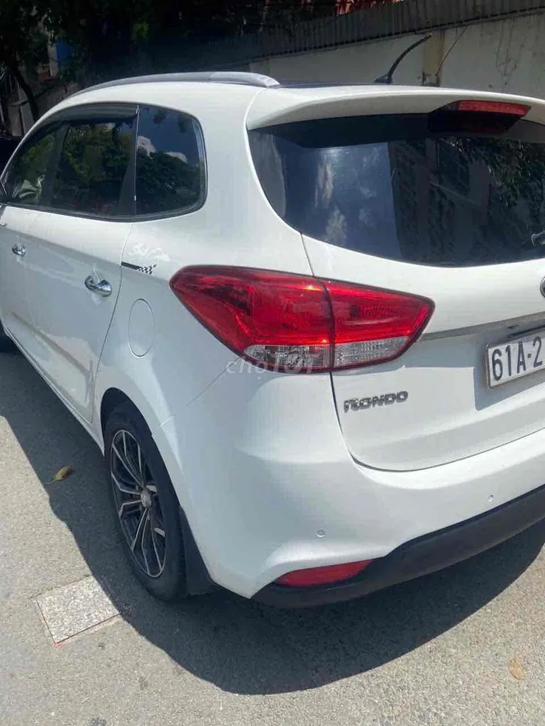 Kia Rondo 2015 photo 2
