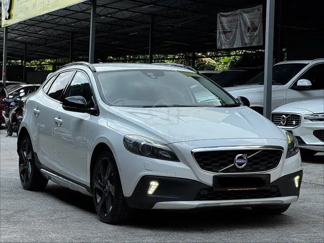 Volvo V40