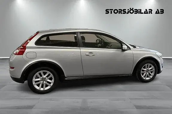 Volvo C30 2011 photo 2