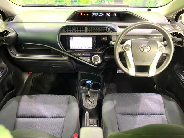 Toyota Aqua S 2016 photo 3