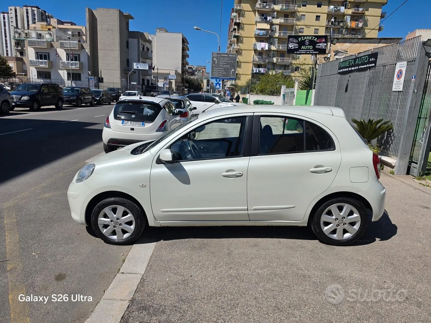 Nissan Micra 2012 photo 4