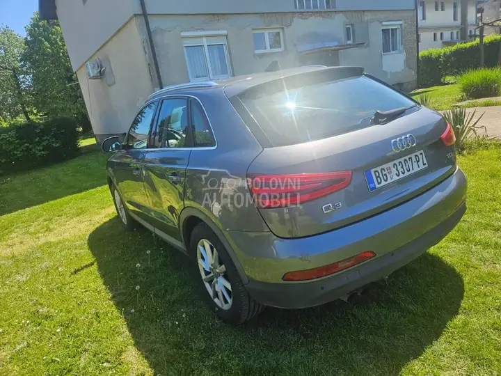 Audi Q3 2012 photo 3